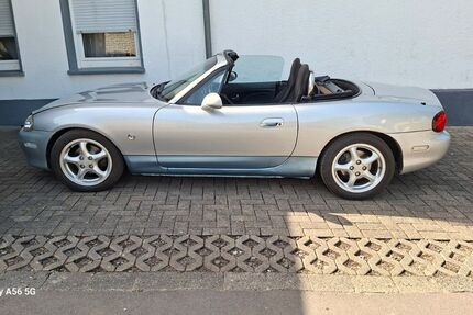 Mazda MX-5 92.000 km 4.700 &euro; Kirchhundem 57399