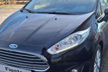 Ford Fiesta 74.342 km 9.400 &euro; Lutherstadt Wittenberg 06889