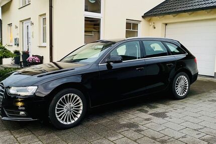 Audi A4 218.785 km 8.100 &euro; Warburg 34414