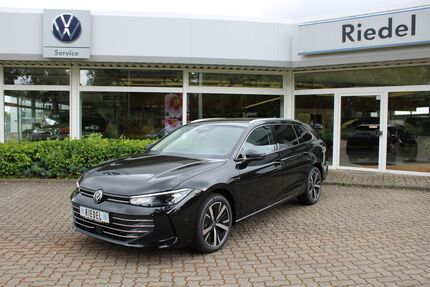 VW Passat Variant 6.500 km 44.990 € Dobbertin 19399