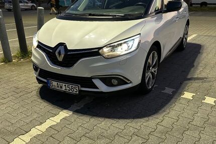 Renault Scenic 34.000 km 9.500 &euro; Berlin 12347