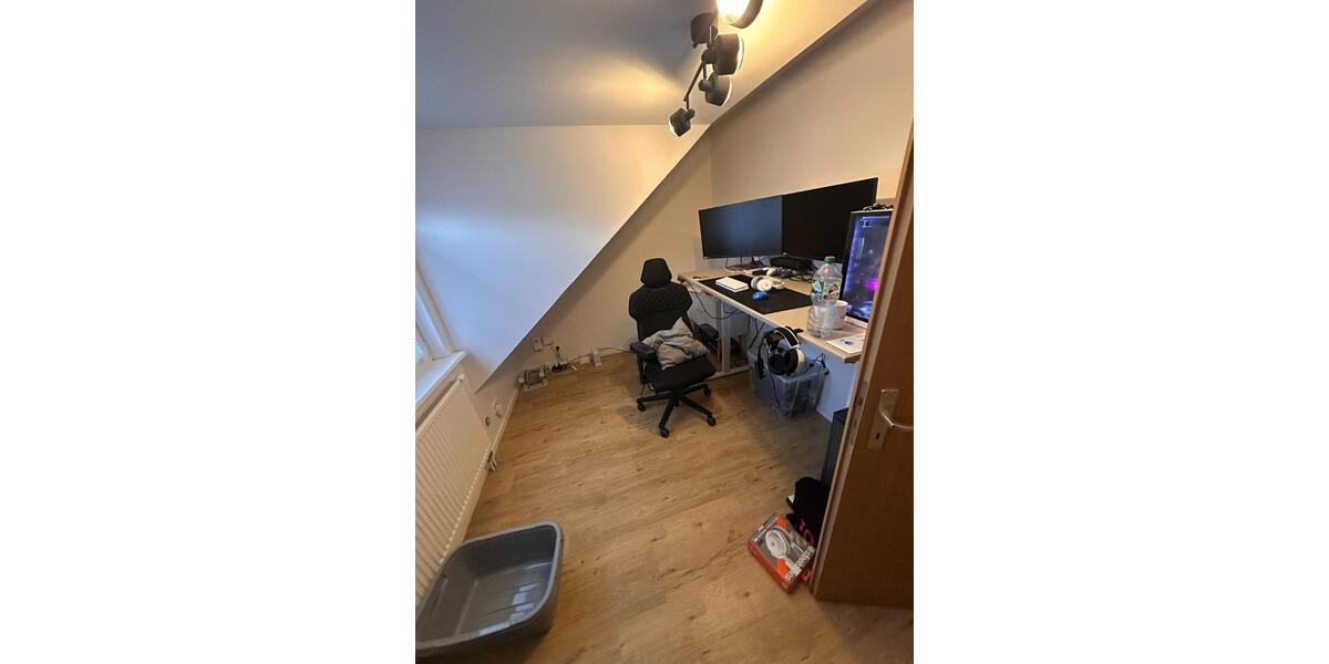 Dachgeschoßwohnung Lilienthal - 3 Zimmer, 70 m&sup2;, 1.000&euro; | Angebot:25952672