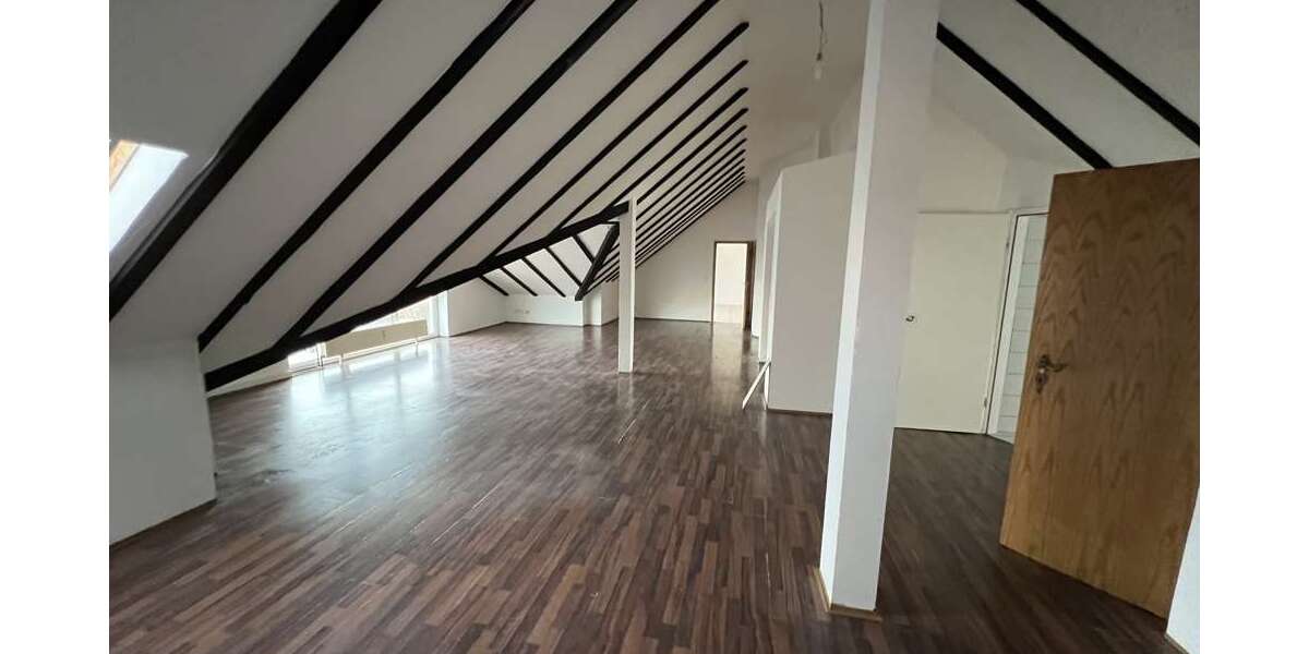 Etagenwohnung Mülheim an der Ruhr Eppinghofen - 4 Zimmer, 118 m&sup2;, 700&euro; | Angebot:24314356