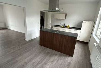 Wohnung Schönberg - 4 Zimmer, 98 m&sup2;, 850&euro; | Angebot:27069116