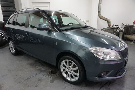 Skoda Fabia 100.466 km 7.490 &euro; Cottbus 03042