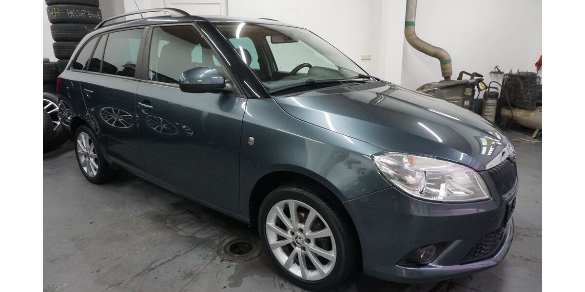 Skoda Fabia 100.466 km 7.490 &euro; Cottbus 03042