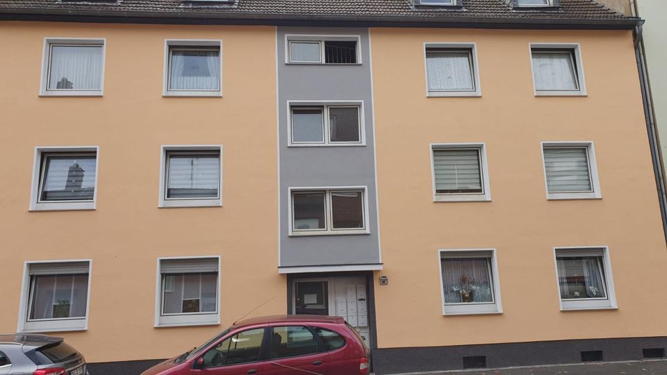 Vermieten renovierte 3,5Zimmerwohnung 2. Etage mit Balkon