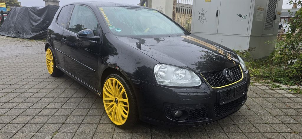 VW Golf 150.000 km 1.990 € Leipzig - Ost 04328