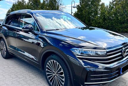 VW Touareg 29.970 km 59.950 &euro; Kargow 17192