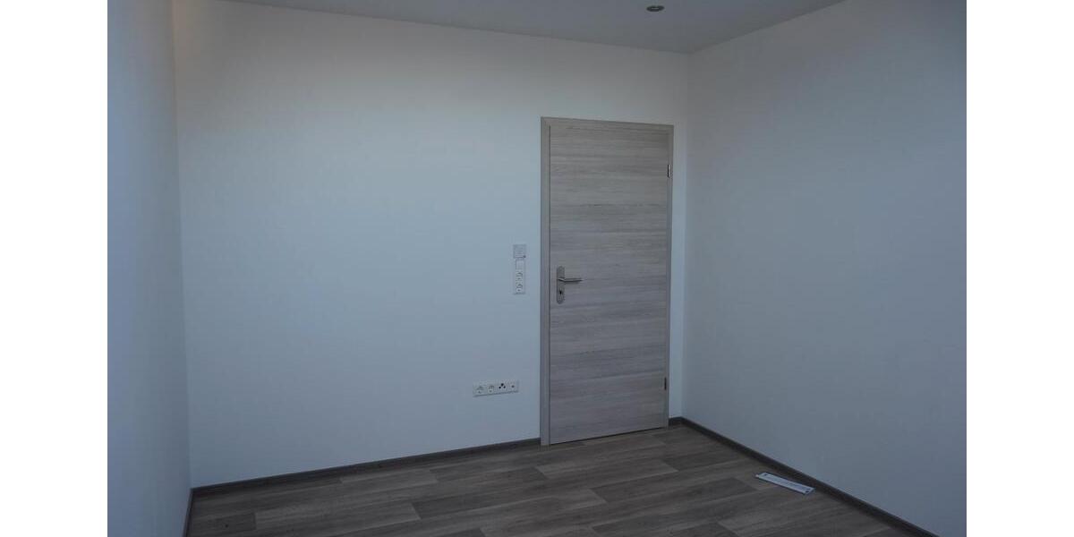 Dachgeschoßwohnung Haldensleben - 2 Zimmer, 50 m&sup2;, 550&euro; | Angebot:26393084