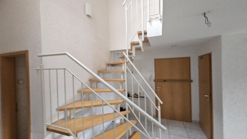 ObjNr:19757 - Sehr gepflegte 3,5 Zi ET-Maisonettewohnung mit Balkon und PkW-Stellplatz in LU-Maudach - Dachgeschoßwohnung Ludwigshafen am Rhein Rheingönheim | Angebot:22925644