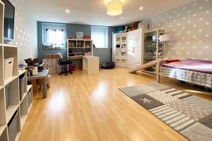 Wohnung zum Kaufen in Münsingen-Böttlingen 290.000 € 140 m²