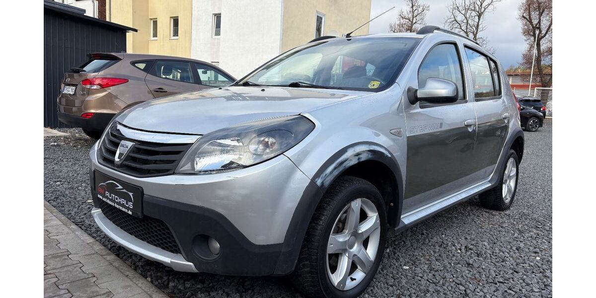 Dacia Sandero 44.000 km 3.999 &euro; Eisenach 99817