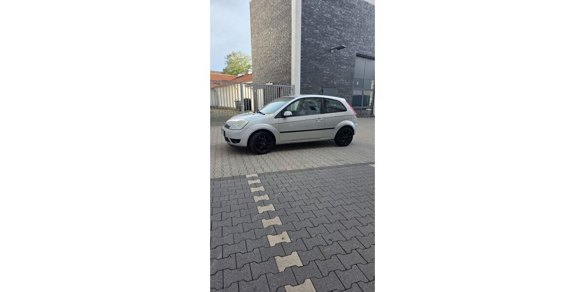 Ford Fiesta 93.500 km 2.050 &euro; Herne 44623