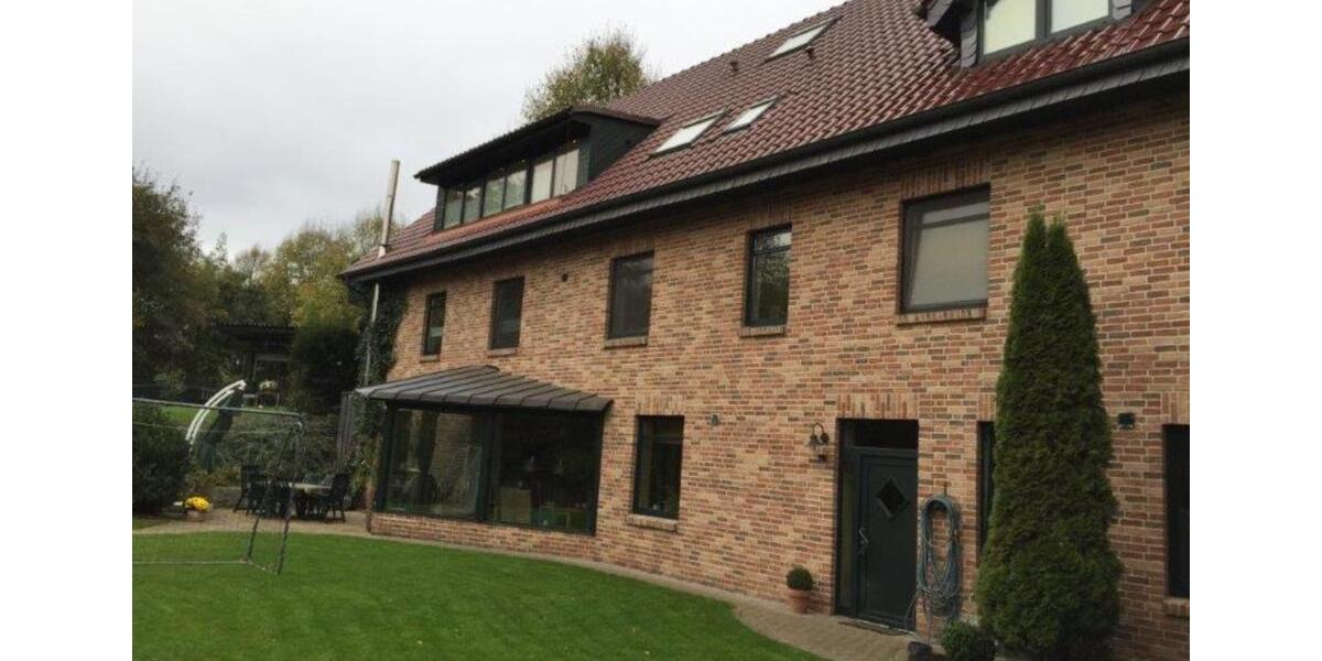 Doppelhaushälfte Bad Wünnenberg - 5 Zimmer, 190 m&sup2;, 1.600&euro; | Angebot:25844201