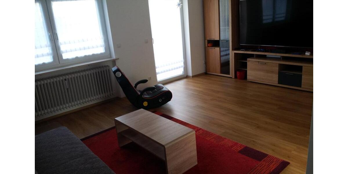 Gepflegte 1-ZKB-Wohnung mit Aussenstellplatz 1 zimmer
