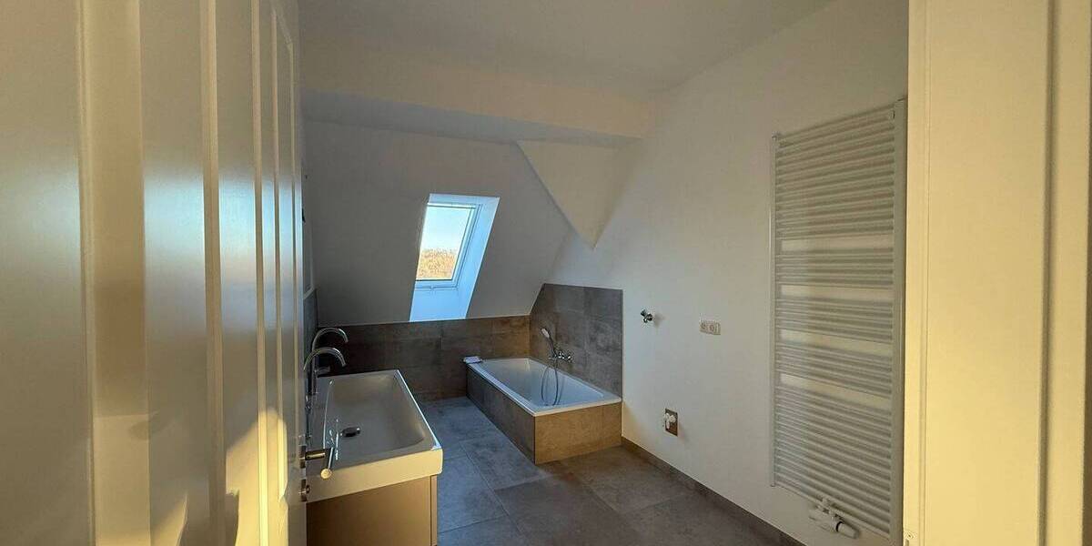 Etagenwohnung Lüneburg Neu Hagen - 2 Zimmer, 115 m&sup2;, 1.910&euro; | Angebot:25698792