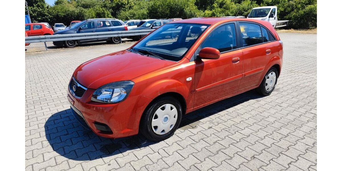 Kia Rio 146.066 km 1.299 &euro; Bautzen 02625