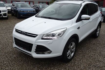 Ford Kuga 221.358 km 7.990 € Ismaning 85737