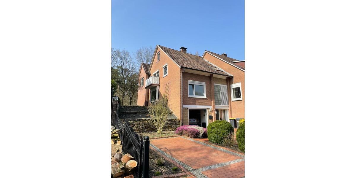 Doppelhaushälfte Lingen (Ems) - 7 Zimmer, 155 m&sup2;, 1.380&euro; | Angebot:25563787