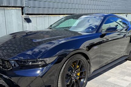 Ford Mustang 2.500 km 49.900 &euro; Weilbach 63937