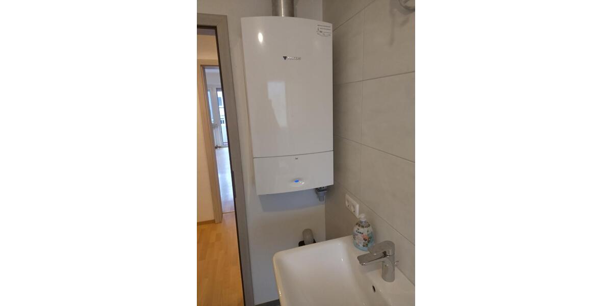 Neuwertige Wohnung mit Charme , ab sofort zu verkaufen 3 zimmer