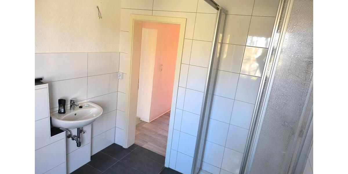 Etagenwohnung Allstedt - 3 Zimmer, 65 m&sup2;, 360&euro; | Angebot:26181683