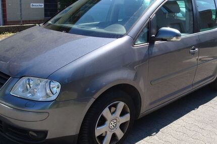 VW Touran 194.500 km 2.999 &euro; Lorsch 64653