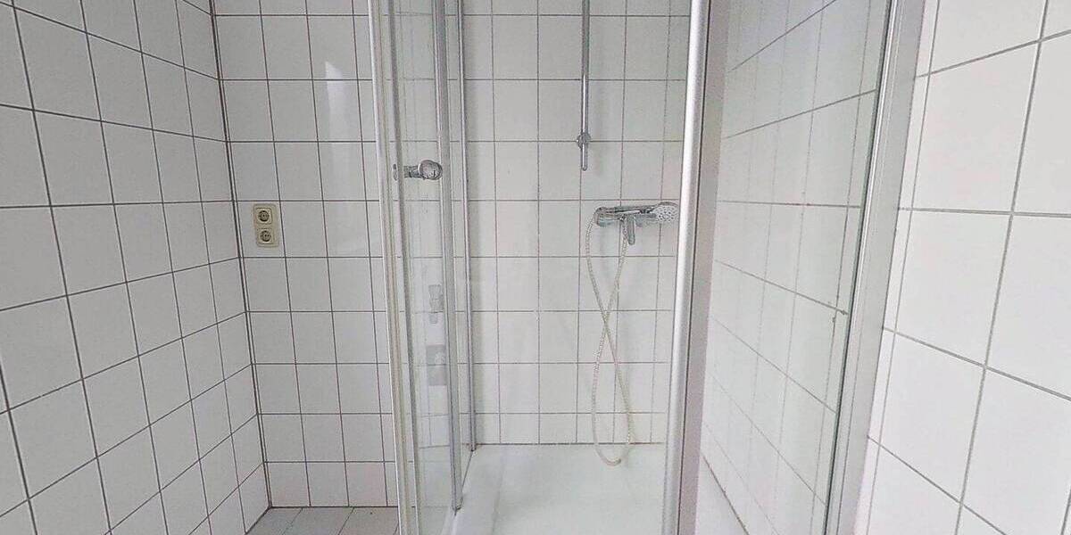Etagenwohnung Bückeburg - 5 Zimmer, 102 m&sup2;, 950&euro; | Angebot:26902492
