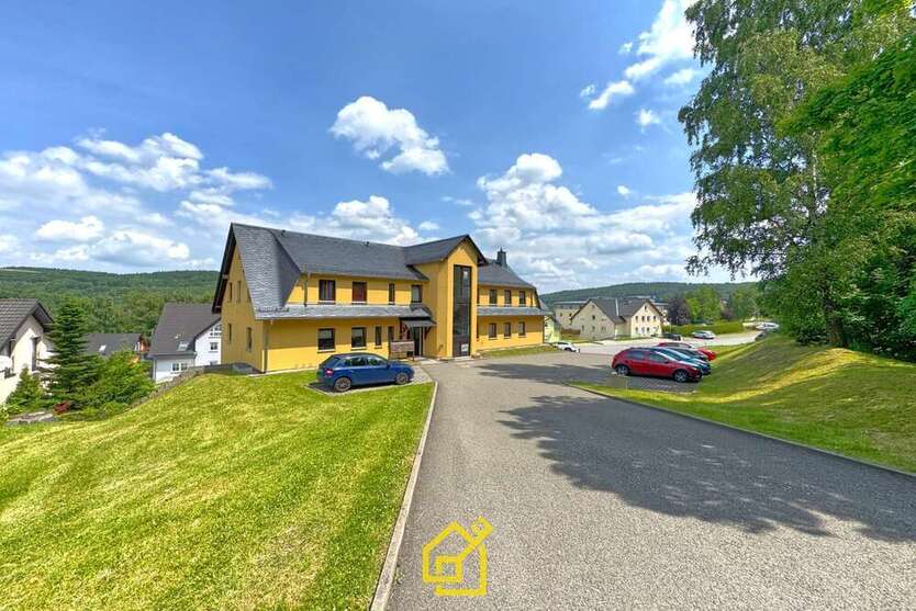 Büro in Aue-Bad Schlema 429.500 € 536.16 m²