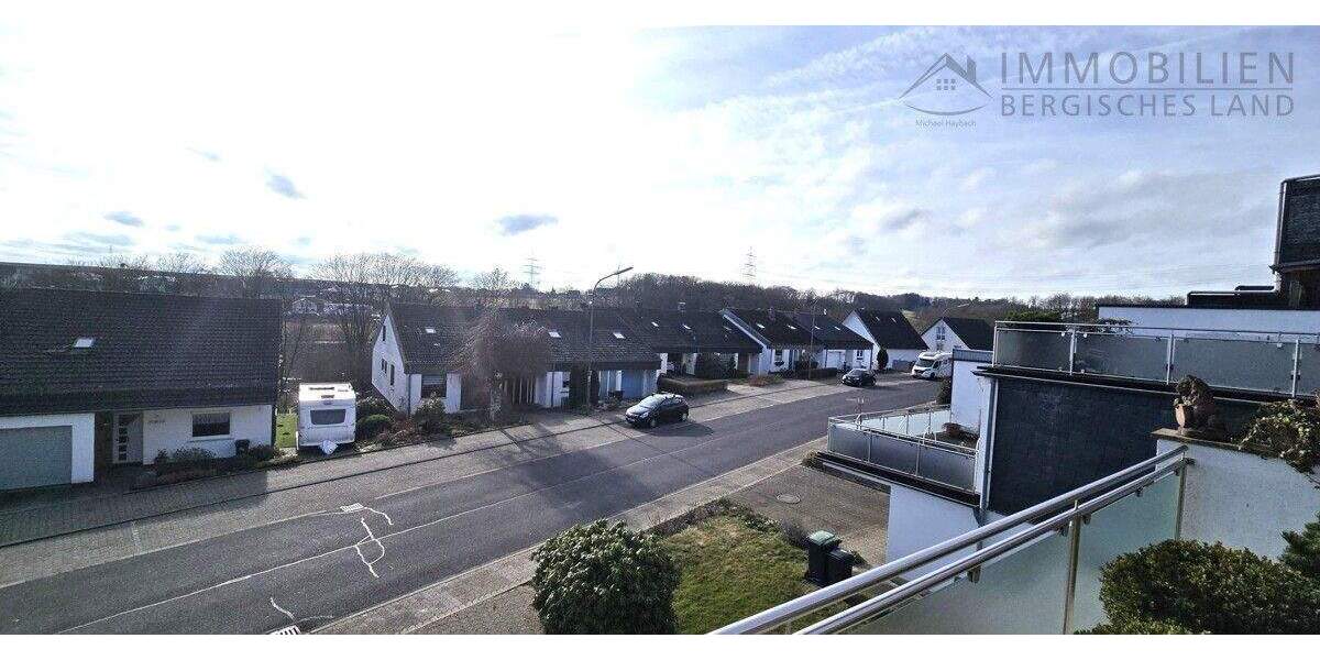 Reihenendhaus Hückeswagen Wiehagen - 5 Zimmer, 156 m&sup2;, 329.000&euro; | Angebot:25675575