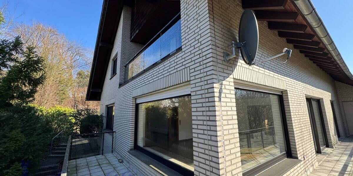 Einfamilienhaus Lage Hörste - 8 Zimmer, 250 m&sup2;, 1.600&euro; | Angebot:26545492