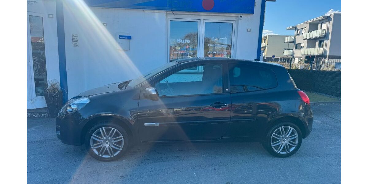 Renault Clio 96.000 km 4.450 &euro; Gütersloh 33330