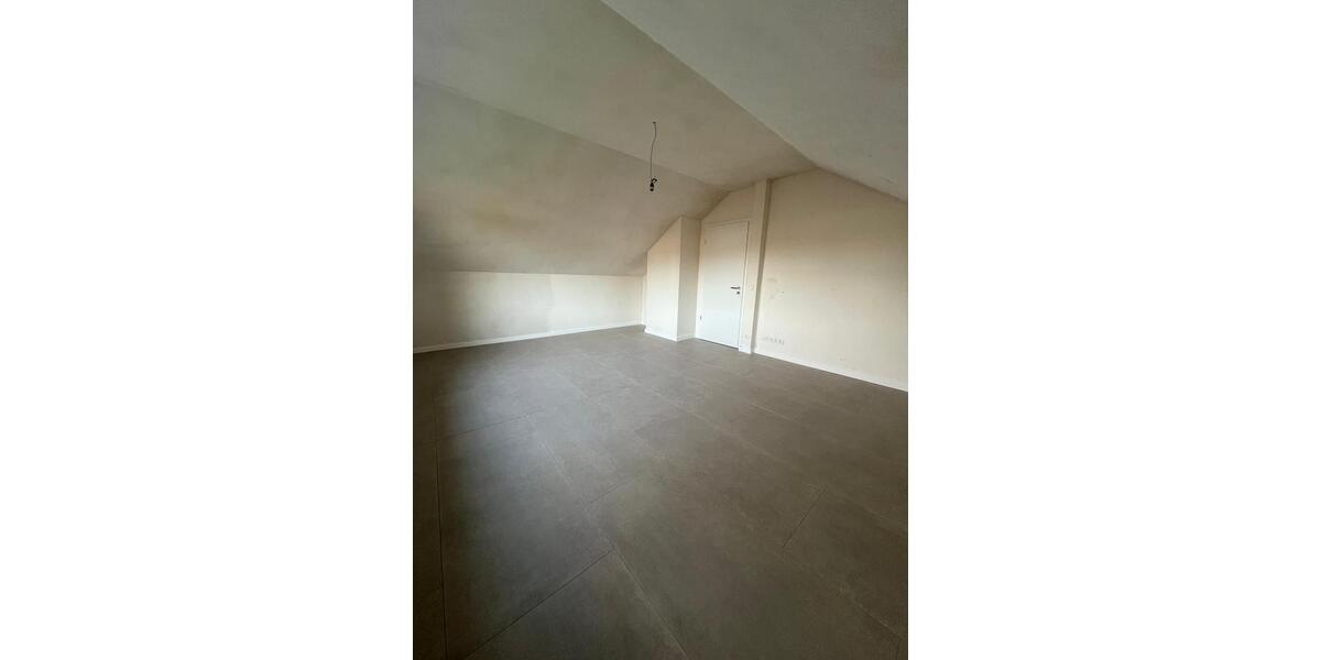 Dachgeschoßwohnung Ahaus - 2 Zimmer, 114 m&sup2;, 1.200&euro; | Angebot:25641529