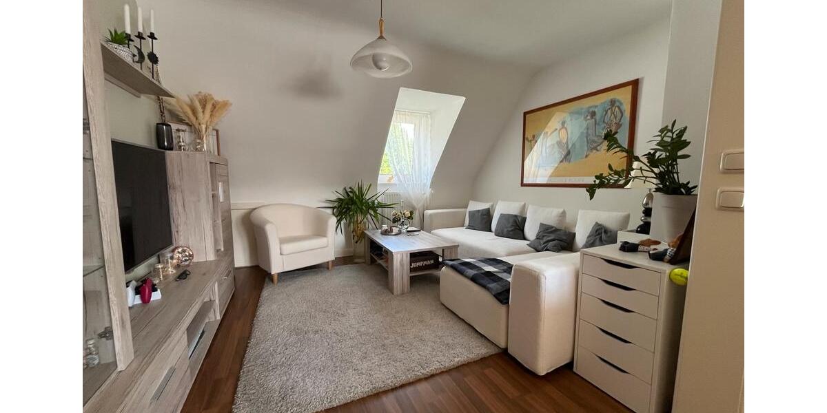 Dachgeschoßwohnung Wedel - 2.5 Zimmer, 45 m&sup2;, 165.000&euro; | Angebot:26851436