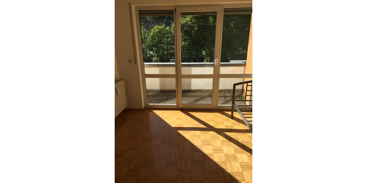Dachgeschoßwohnung Trier Feyen-Weismark - 3 Zimmer, 76 m&sup2;, 990&euro; | Angebot:26315827