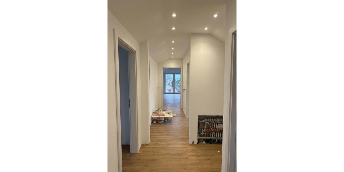 Dachgeschoßwohnung Lauingen (Donau) - 3.5 Zimmer, 93 m&sup2;, 1.160&euro; | Angebot:26050411