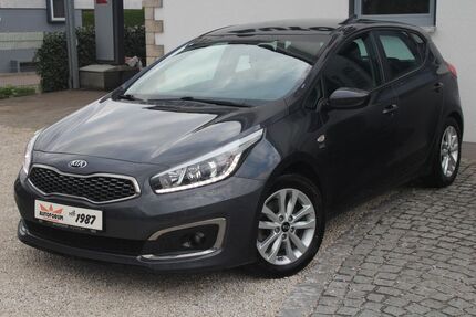 Kia ceed / Ceed 97.000 km 9.490 &euro; Königsbrunn 86343