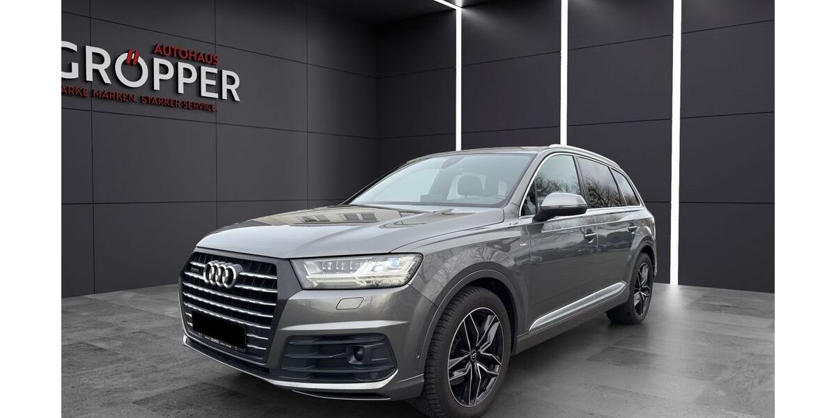 Audi Q7 220.000 km 32.990 &euro; Paderborn 33104