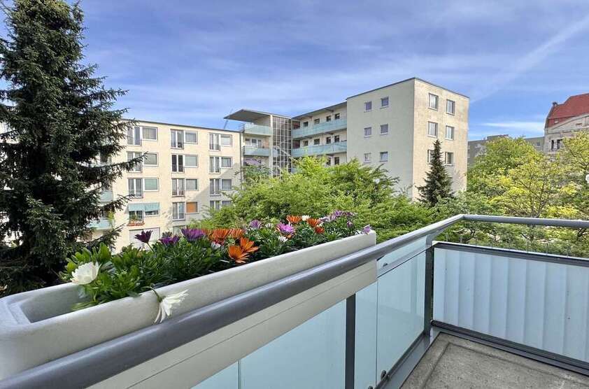 Wohnung zum Kaufen in Berlin 390.000 € 61.96 m²