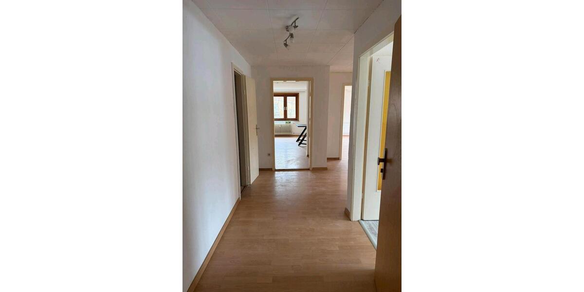 Etagenwohnung Bad Sachsa - 3 Zimmer, 80 m&sup2;, 580&euro; | Angebot:25164507