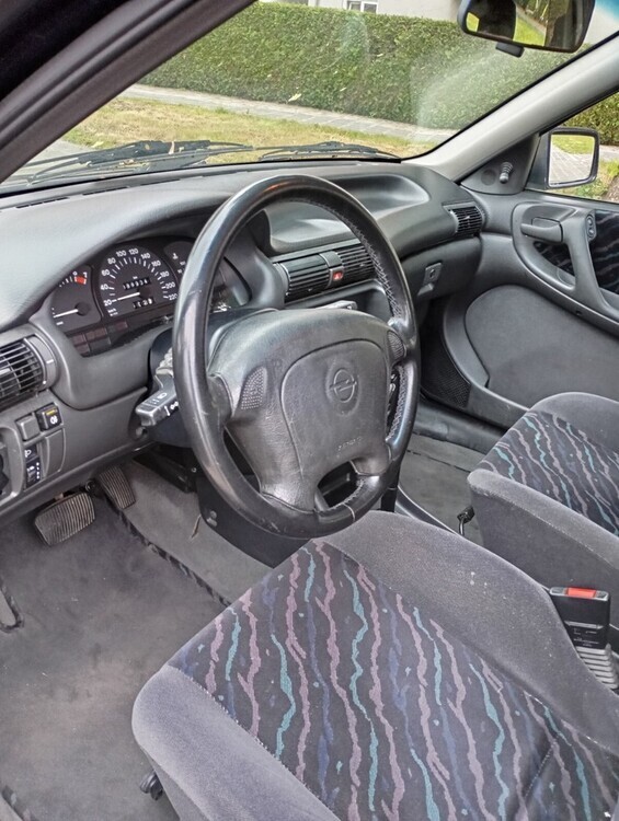 Opel Astra 88.000 km 1.300 € Oberasbach 90522