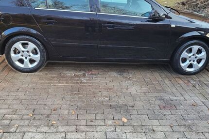Opel Astra 85.000 km 3.999 &euro; Sondershausen 99706