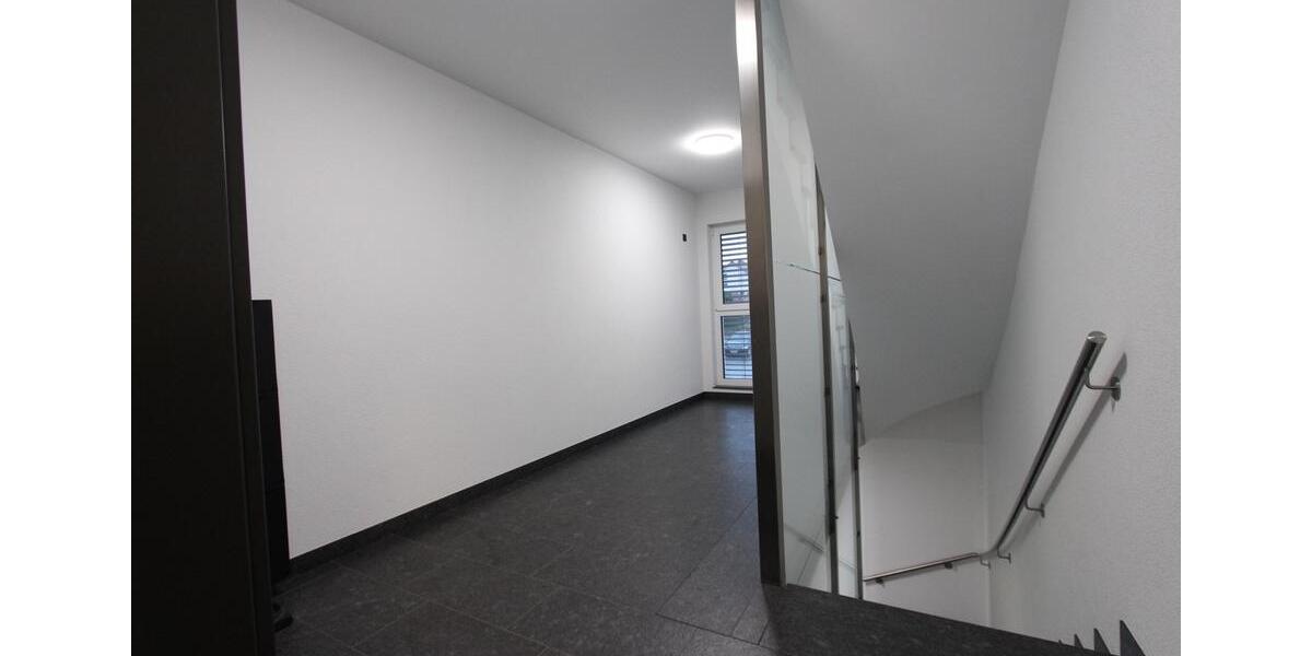 Dachgeschoßwohnung Grebenstein - 3 Zimmer, 98 m&sup2;, 299.000&euro; | Angebot:25918707
