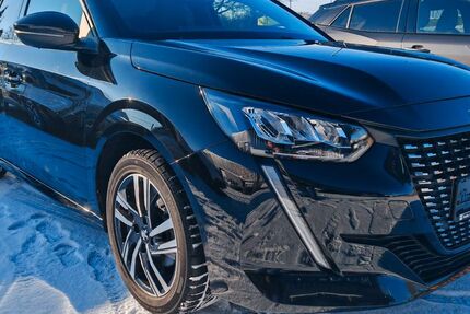 Peugeot 208 71.136 km 11.800 &euro; Rülzheim 76761