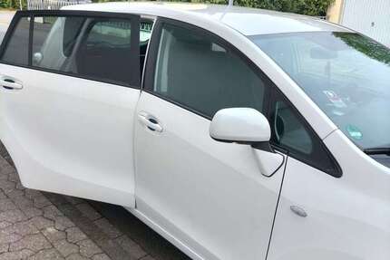 Toyota Verso 187.000 km 6.100 &euro; Altenkirchen 57610