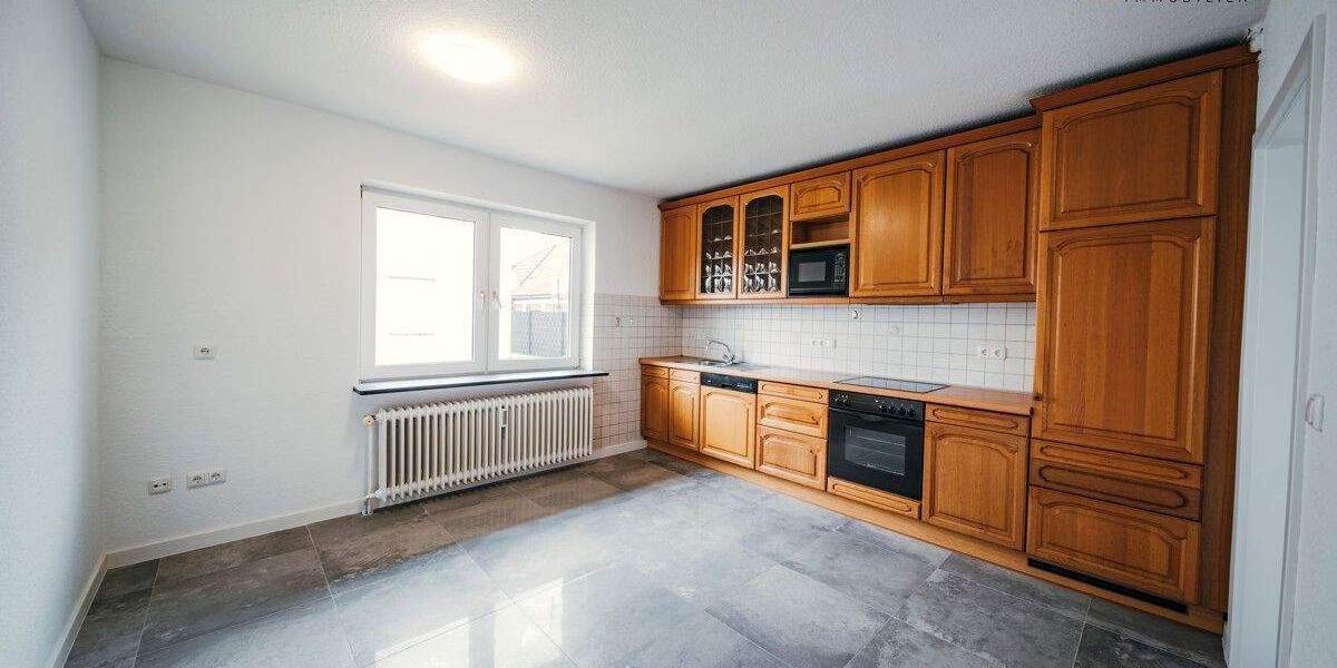 Einfamilienhaus Wiefelstede - 6 Zimmer, 130 m&sup2;, 299.000&euro; | Angebot:25736405