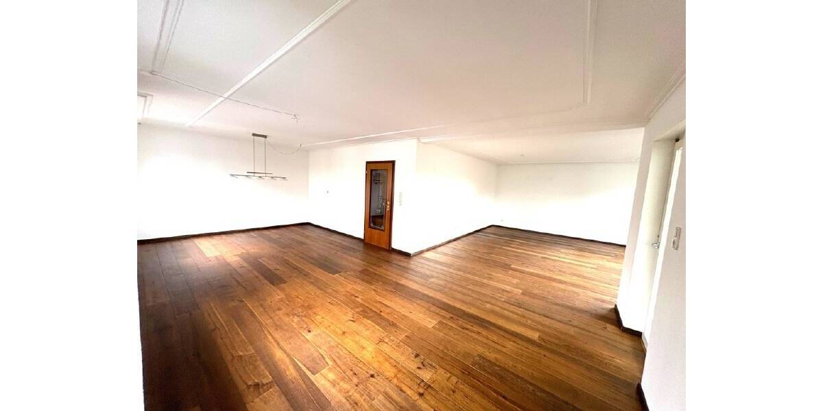 Einfamilienhaus Künzell - 1 Zimmer, 271 m&sup2;, 675.000&euro; | Angebot:25984441