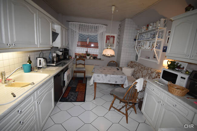 Sehr gepflegtes Ein- Zweifamilienhaus mit Garage, kl. Innenhof und Garten in ruhiger Lage