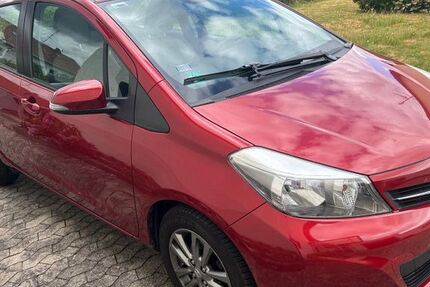Toyota Yaris 74.842 km 7.500 &euro; Scheer 72516